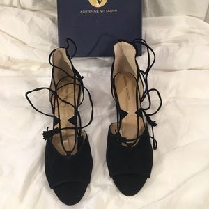 Adrienne Vittadini Black Kidsuede Shoes